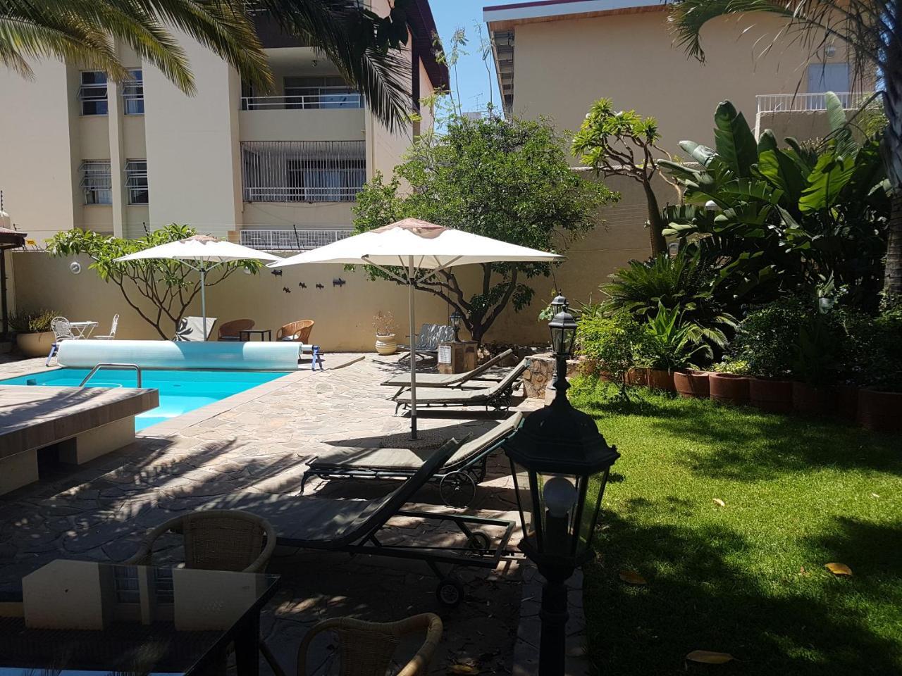 Hotel Pension Steiner Windhoek Exterior foto
