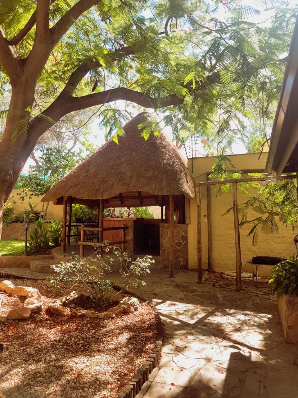 Hotel Pension Steiner Windhoek Exterior foto