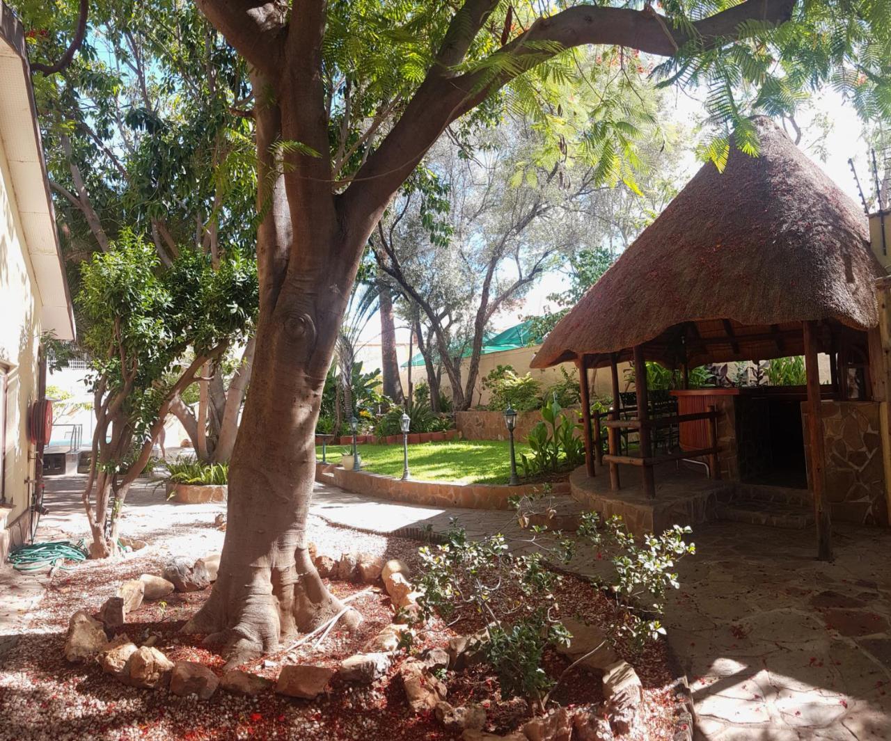 Hotel Pension Steiner Windhoek Exterior foto